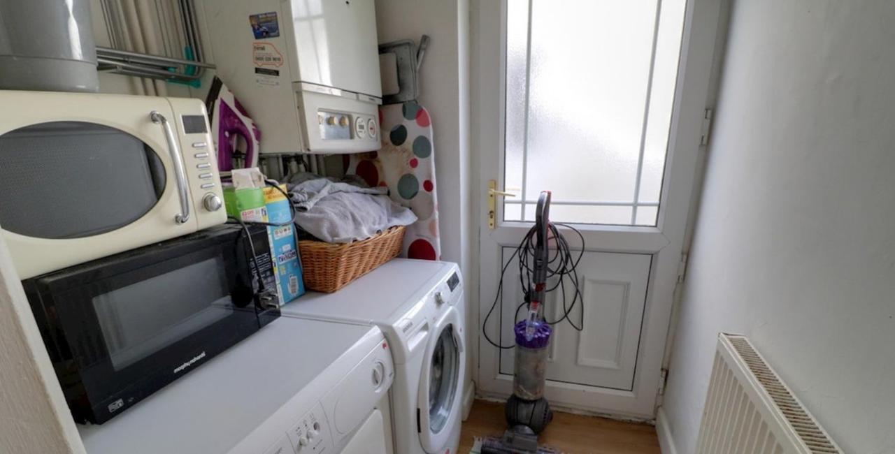 Villa Cosy, Dog Friendly House On The Fringe Of The Brecon Beacons à Tredegar Extérieur photo