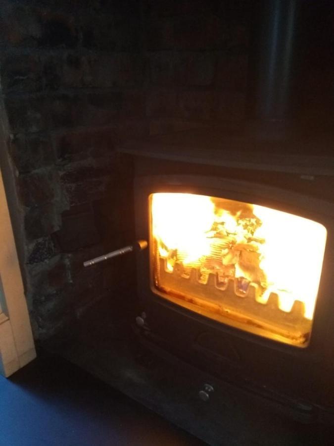 Villa Cosy, Dog Friendly House On The Fringe Of The Brecon Beacons à Tredegar Extérieur photo